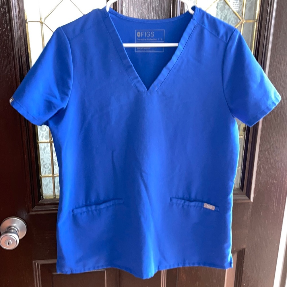Women’s scrub top